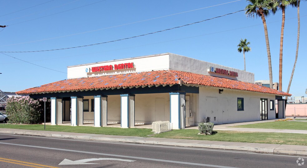 More Photos Of 4550 E Thomas Rd, Phoenix Office For Sale