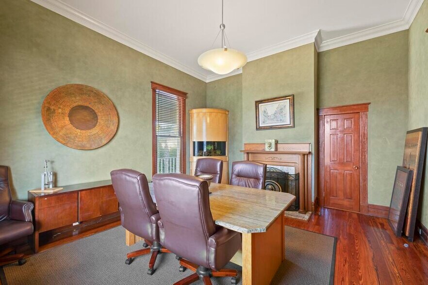 More Photos Of 656 Garden St, Pensacola Office For Sale
