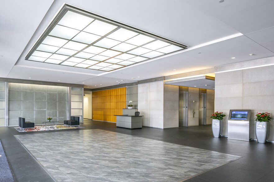 More Photos Of 10111 Richmond Ave, Houston Office For Lease