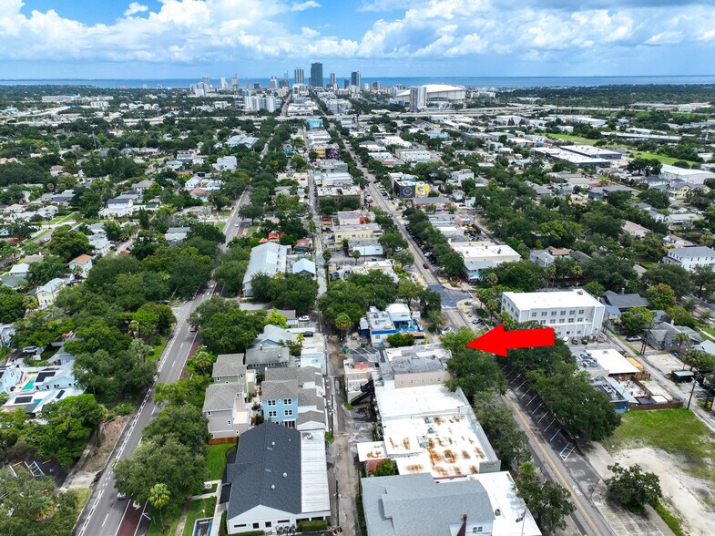 More Photos Of 2531 Central Ave, Saint Petersburg Coworking Space