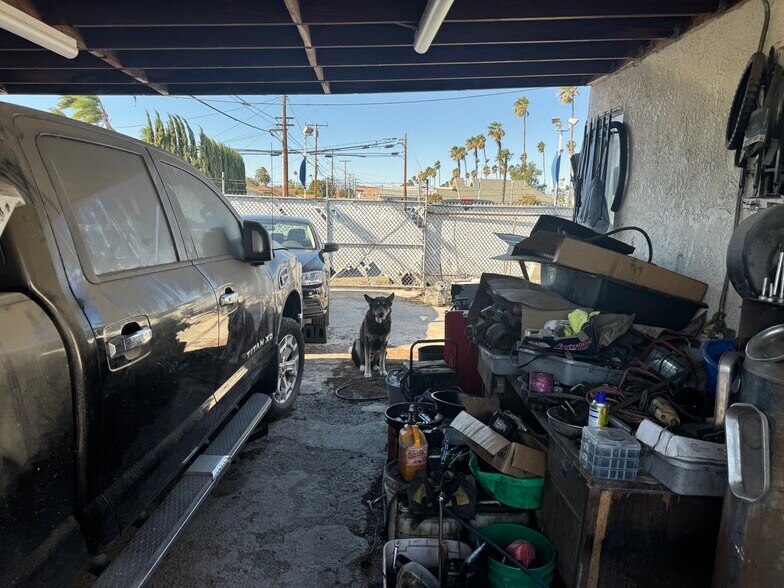 More Photos Of 619 N Anaheim Blvd, Anaheim Auto Dealership For Sale