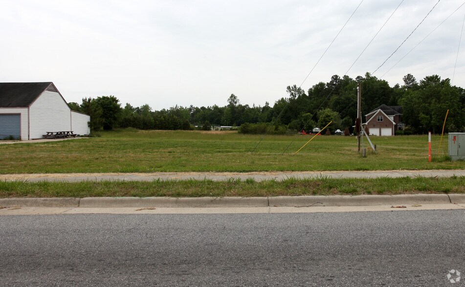 More Photos Of 503 S Main St, Rolesville Land For Lease