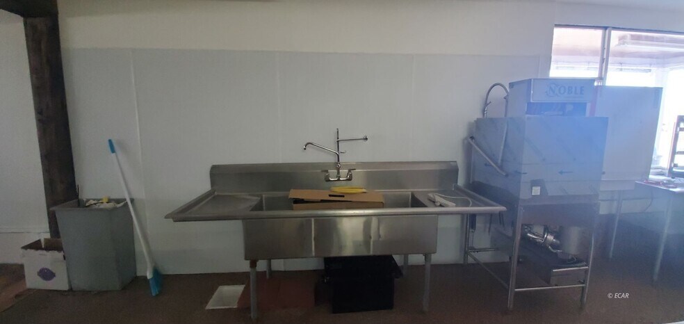 More Photos Of 501 Main st, Eureka General Retail For Sale