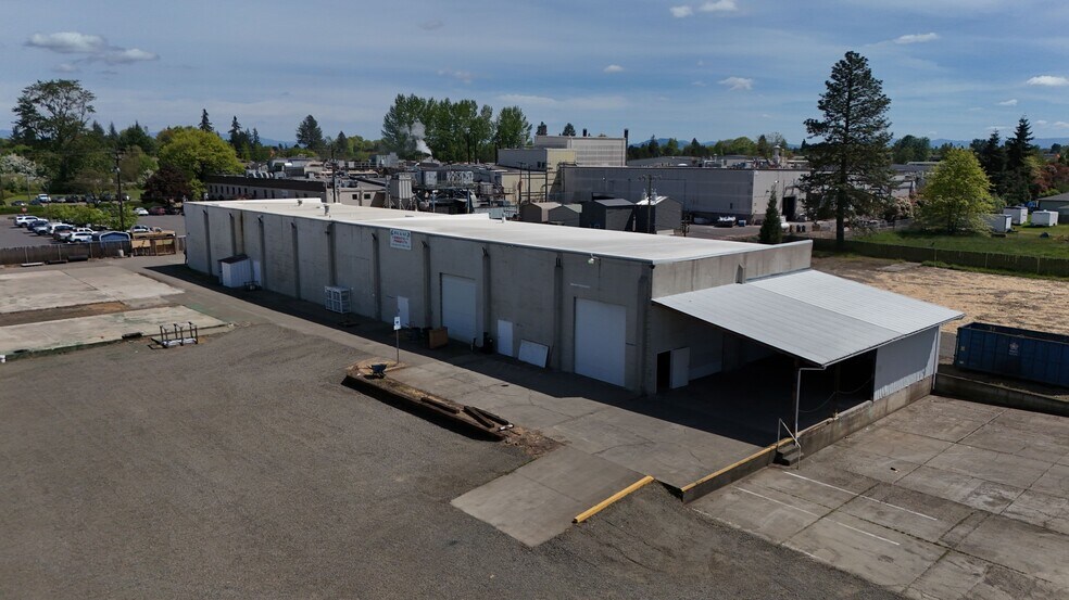 More Photos Of 250 Queen Ave SW, Albany Warehouse For Sale