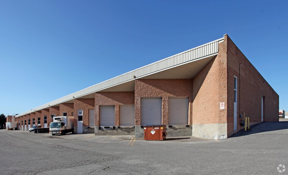 More Photos Of 90 Ironside Cres, Toronto Warehouse For Lease