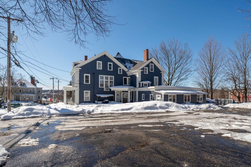 More Photos Of 86 Summer St, Haverhill Apartments For Lease