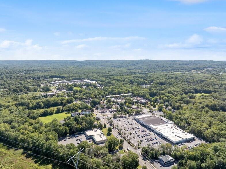 More Photos Of 1158 Valley Rd, Stirling Veterinarian Kennel For Sale
