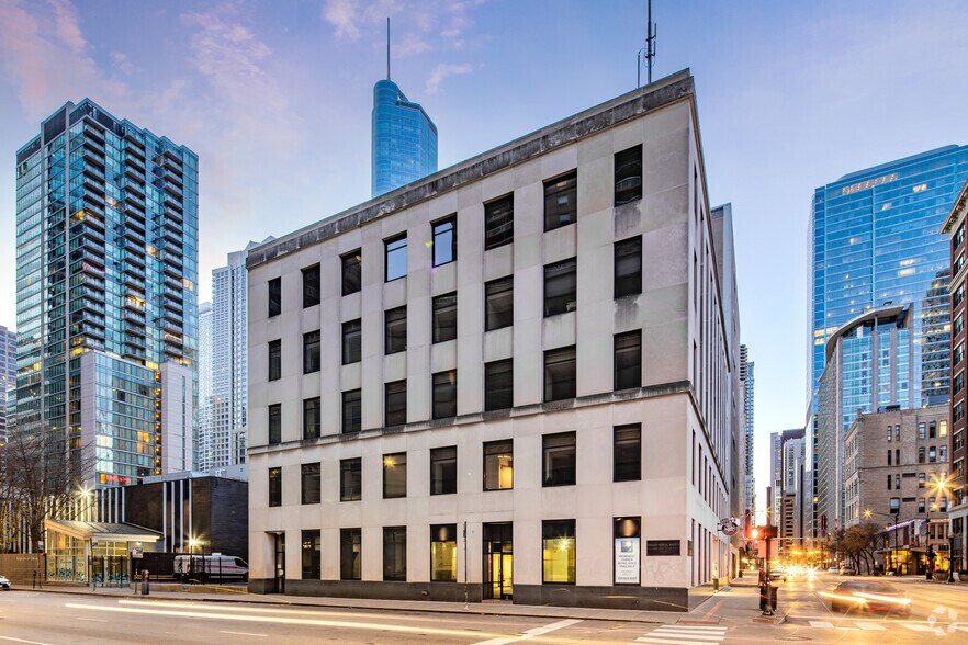 Primary Photo Of 515 N Dearborn St, Chicago Office For Sale