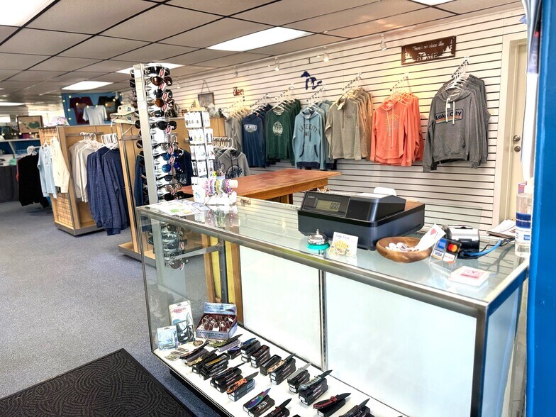 More Photos Of 214 S Main St, Lake City Hotel For Sale