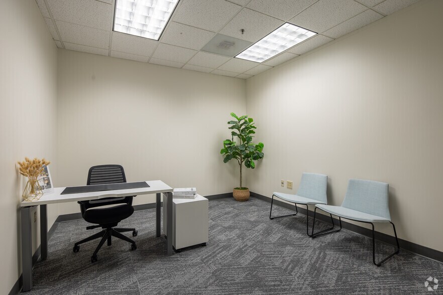 More Photos Of 1501 Main St, Columbia Coworking Space