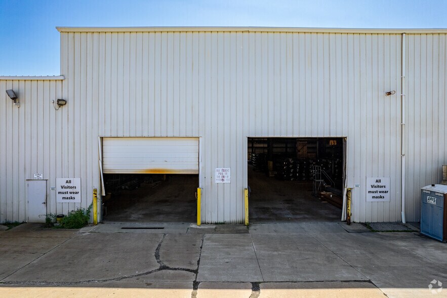 More Photos Of 2300 E Aurora Rd, Twinsburg Warehouse For Lease