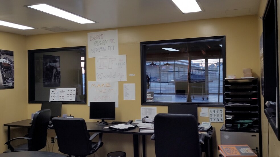 More Photos Of 1517 Pacific Coast Hwy, Harbor City Auto Dealership For Sale