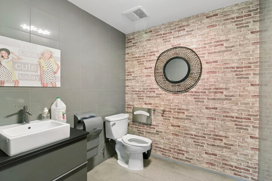 More Photos Of 4623 San Fernando Rd, Glendale Manufacturing For Lease