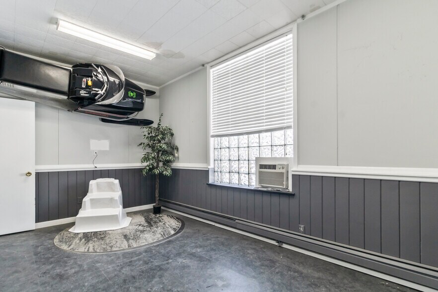 More Photos Of 4618 Pointe Tremble Rd, Clay Township Warehouse For Sale