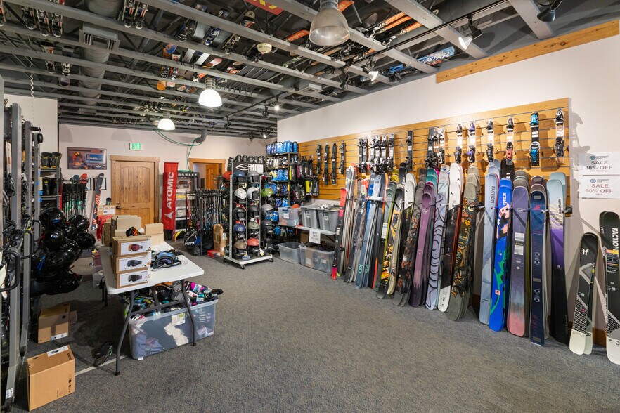 More Photos Of 442 Lincoln Ave, Steamboat Springs Flex For Sale