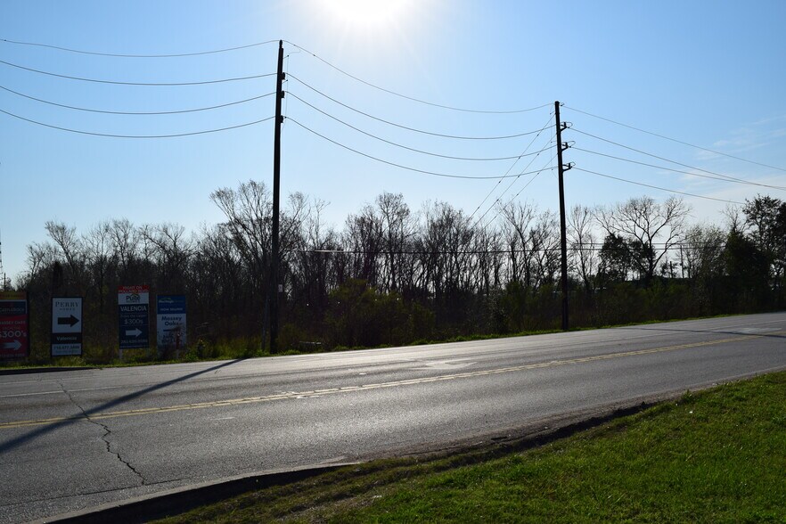 More Photos Of Bailey Rd at Masters rd, Pearland Land For Sale