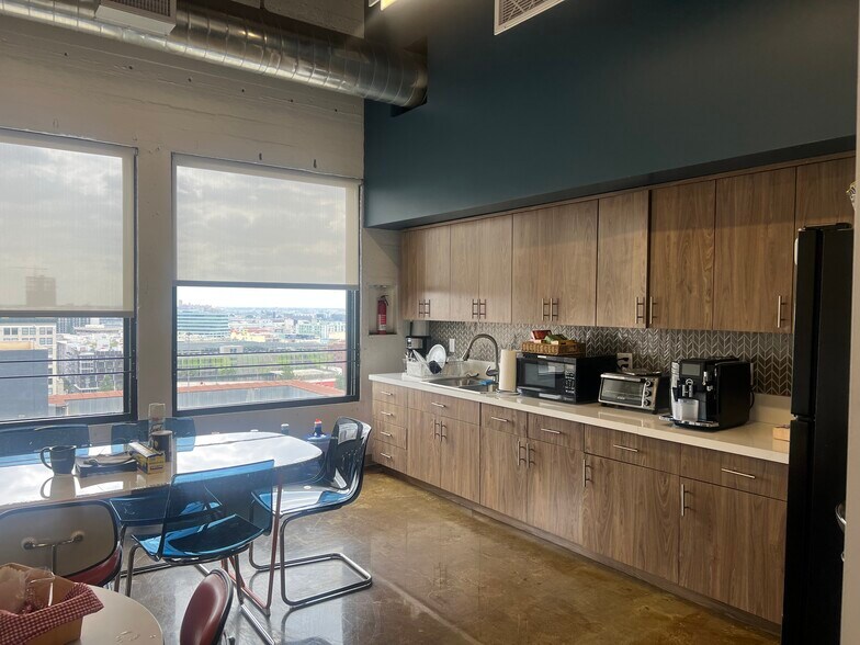 More Photos Of 316 W 2nd St, Los Angeles Loft Creative Space For Lease