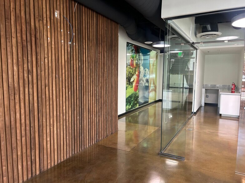 More Photos Of 15131 Woodlawn Ave, Tustin Research And Development For Lease