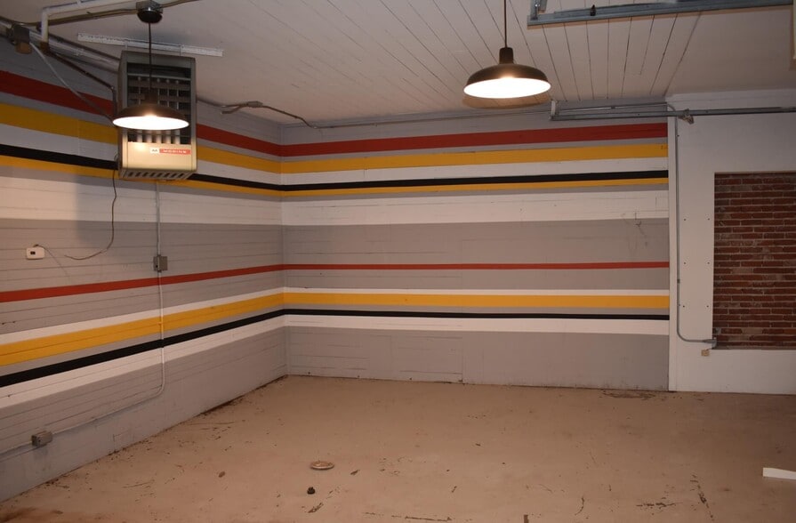 More Photos Of 2204 E 11th St, Tulsa Restaurant For Lease