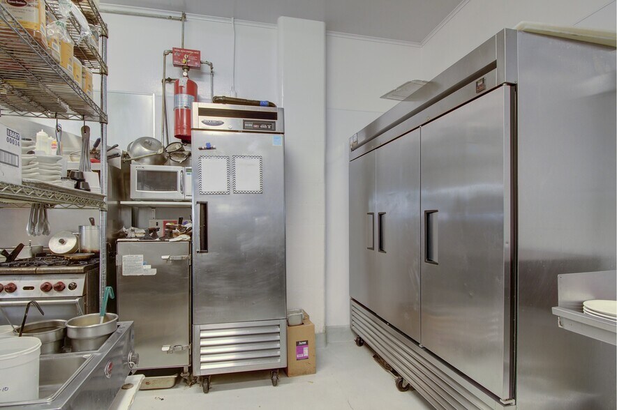 More Photos Of 135 N Nehalem St, Clatskanie Restaurant For Sale