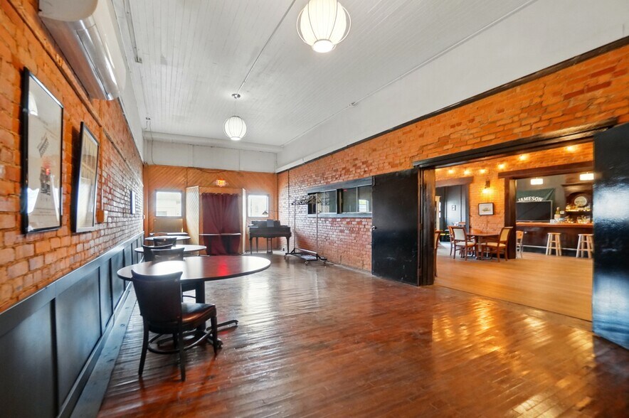 More Photos Of 516-518 N Main St, Lima Storefront Retail Residential For Sale
