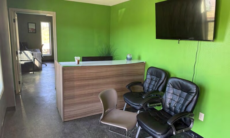 More Photos Of 2103 E SH 31, Kilgore Warehouse For Sale
