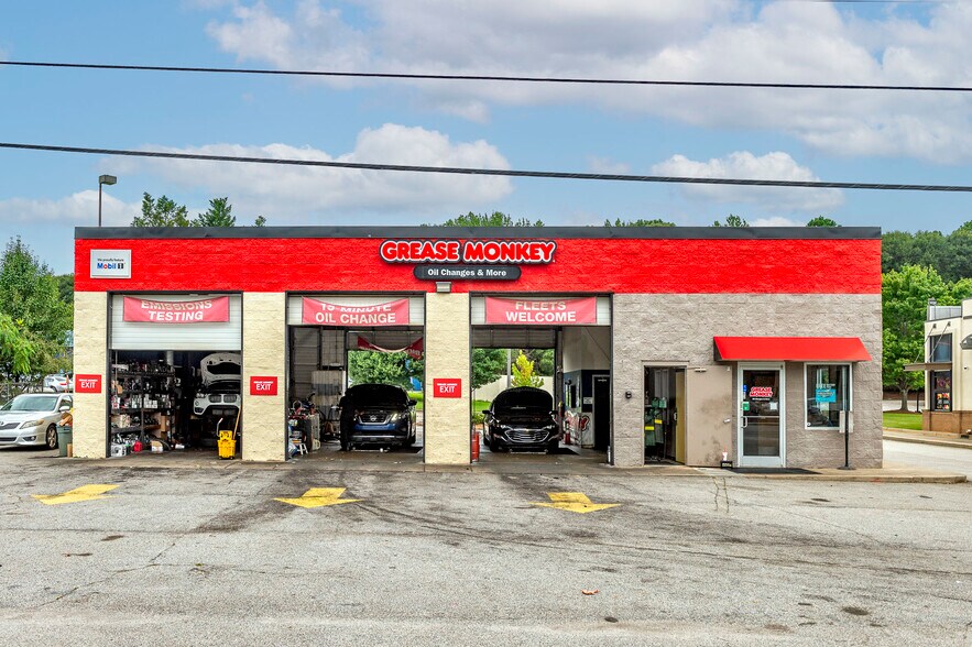 Primary Photo Of 234 Fairview Rd, Ellenwood Auto Repair For Sale