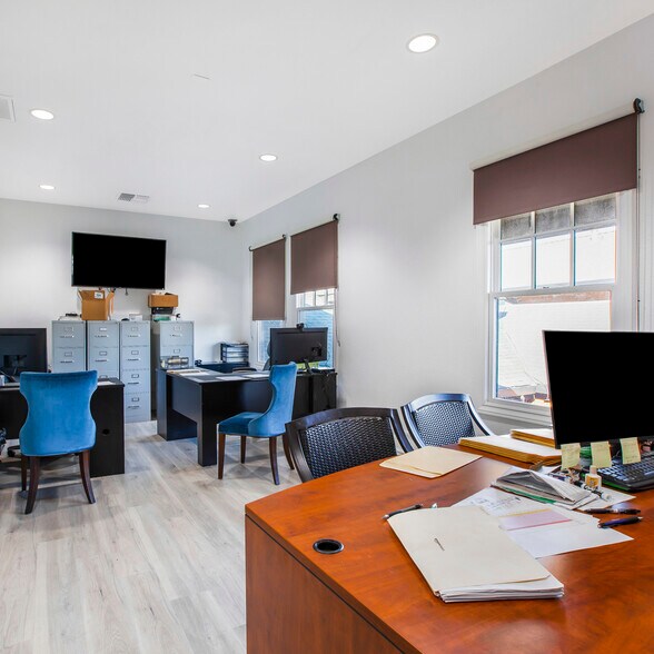 More Photos Of 11275 Folsom Blvd, Rancho Cordova Restaurant For Lease