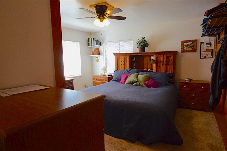 More Photos Of 108 Bailey St, Lima Restaurant For Sale