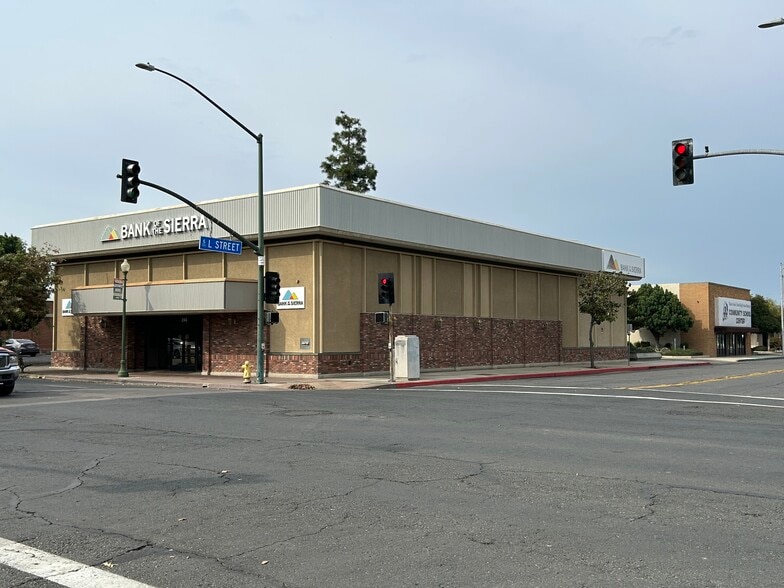 More Photos Of 246 E Tulare Ave, Tulare Bank For Sale