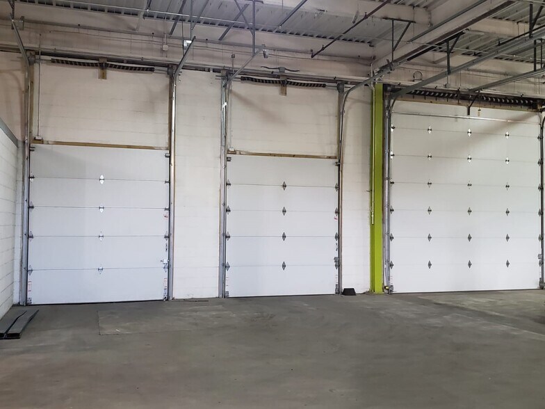 More Photos Of 100 Higginson Ave, Lincoln Distribution For Lease