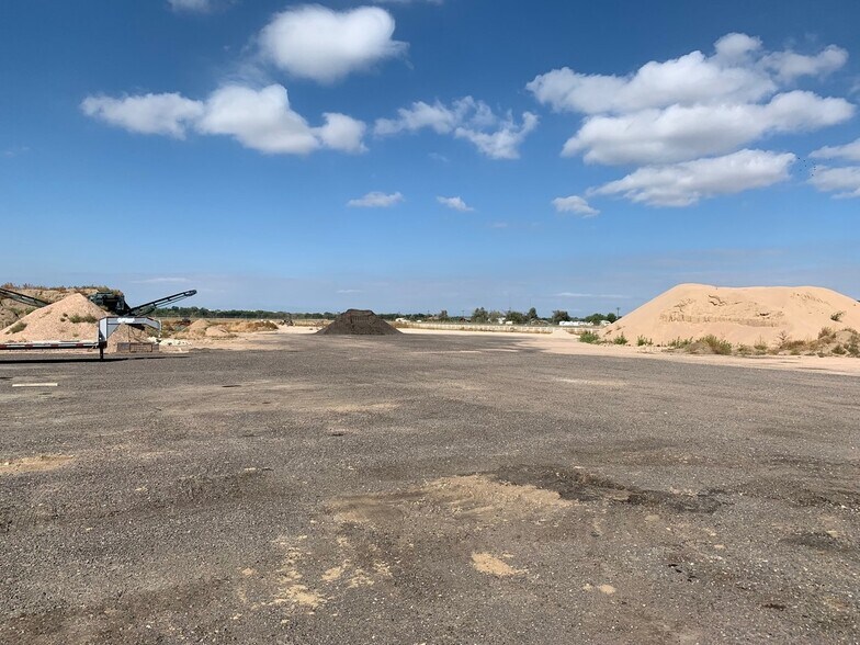 More Photos Of 2183 S Denver Ave, Fort Lupton Warehouse For Sale