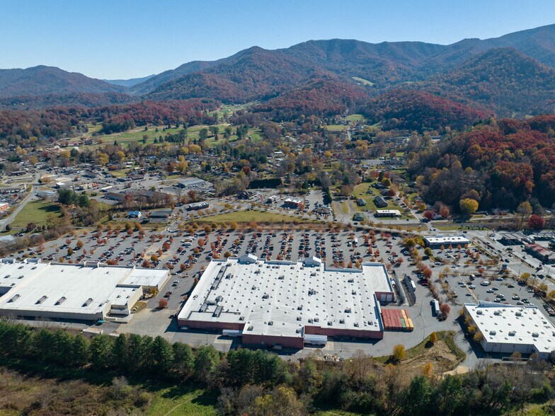 More Photos Of 2145 S Main St, Waynesville Fast Food For Sale