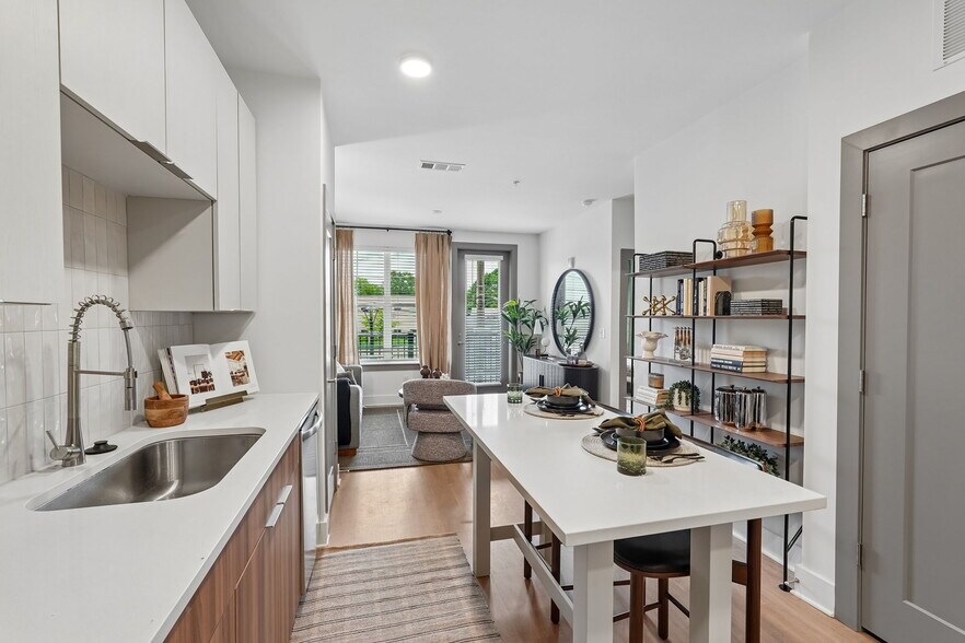 More Photos Of 3558 Elm St, Atlanta Apartments For Lease