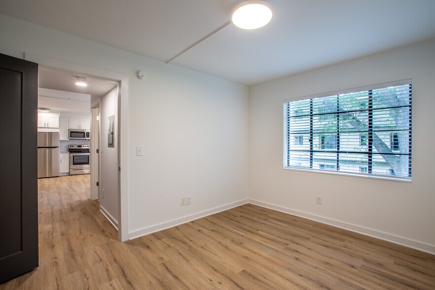 More Photos Of 41-43 NW 25th St, Atlanta Apartments For Sale