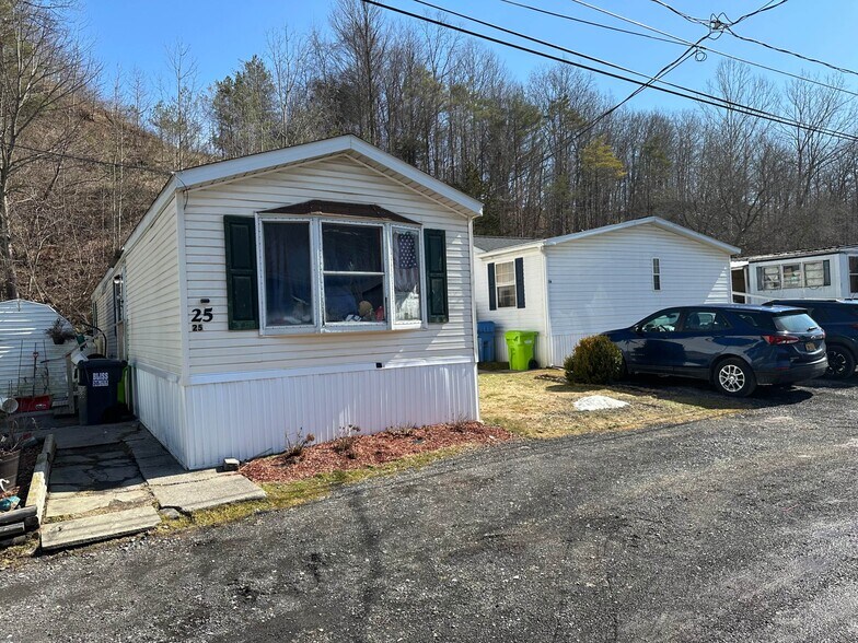 Primary Photo Of 5740 NY-13, Chittenango Manufactured Housing Mobile Home Park For Sale
