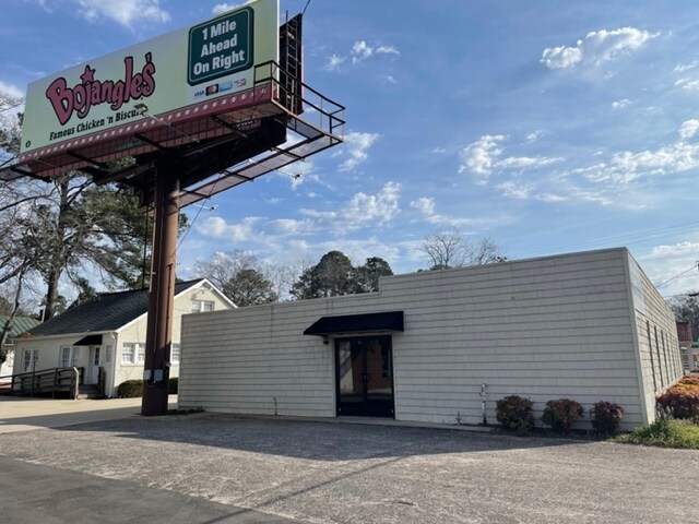 More Photos Of 1601 W Vernon Ave, Kinston Office For Lease