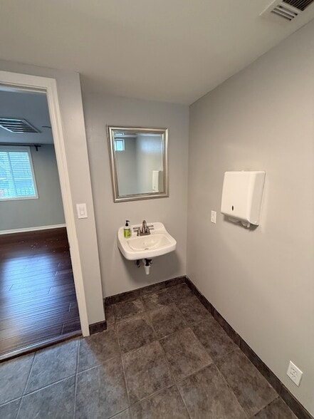 More Photos Of 790 S Main St, Templeton Loft Creative Space For Lease