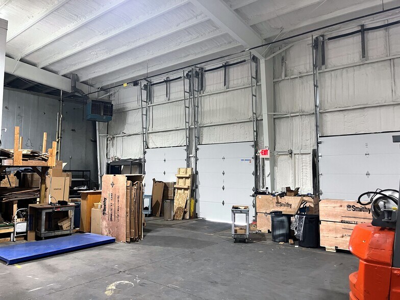 More Photos Of 170 Aprill Dr, Ann Arbor Warehouse For Lease