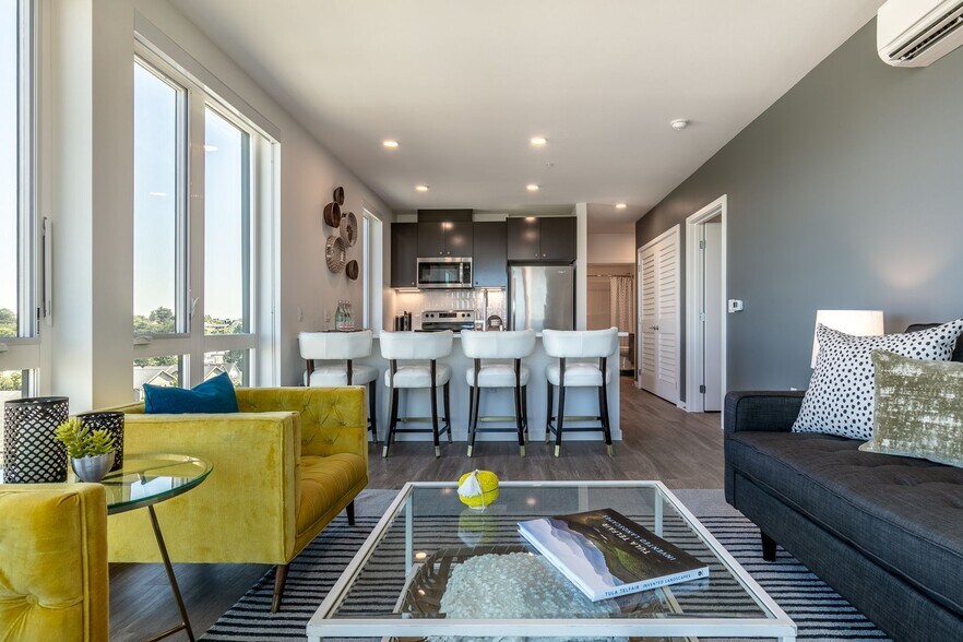 More Photos Of 2309 S Jackson St, Seattle Apartments For Lease