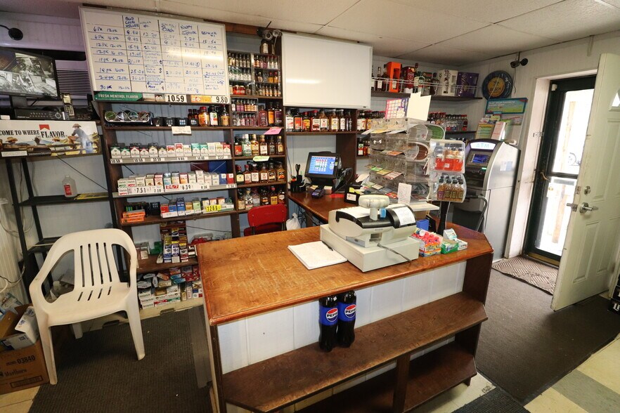 More Photos Of 2788 Main St, Patriot Freestanding For Sale