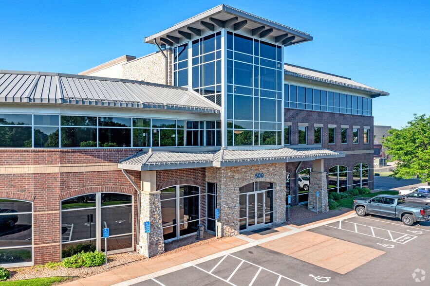 More Photos Of 500 Marschall Rd S, Shakopee Office For Lease