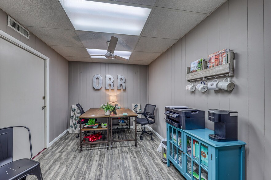 More Photos Of 119 N Main St, Weatherford Office For Lease