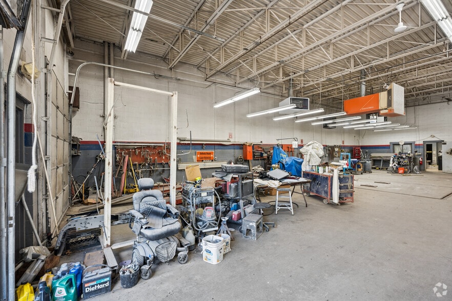 More Photos Of 61 Mathewson Dr, Weymouth Auto Repair For Sale