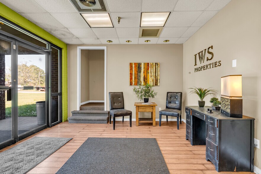 More Photos Of 8384 Highway 18, Vernon Flex For Sale