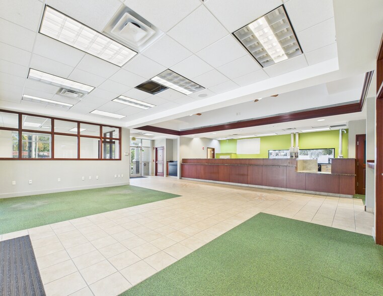 More Photos Of 6050 St Augustine Rd, Jacksonville Freestanding For Sale