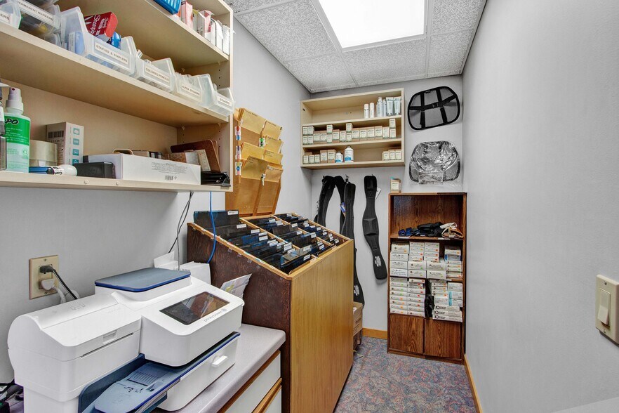 More Photos Of 3125 Main St, Stevens Point Office For Sale