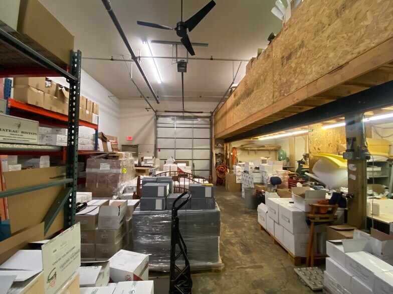 More Photos Of 8557 Wyoming Ave N, Brooklyn Park Light Distribution For Sale