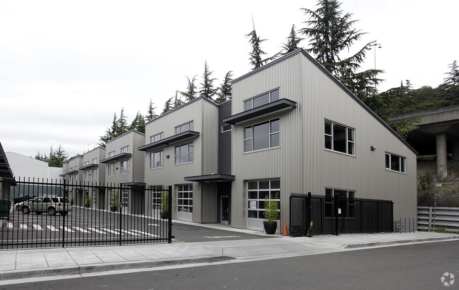 More Photos Of 920 S Holgate St, Seattle Light Manufacturing For Sale