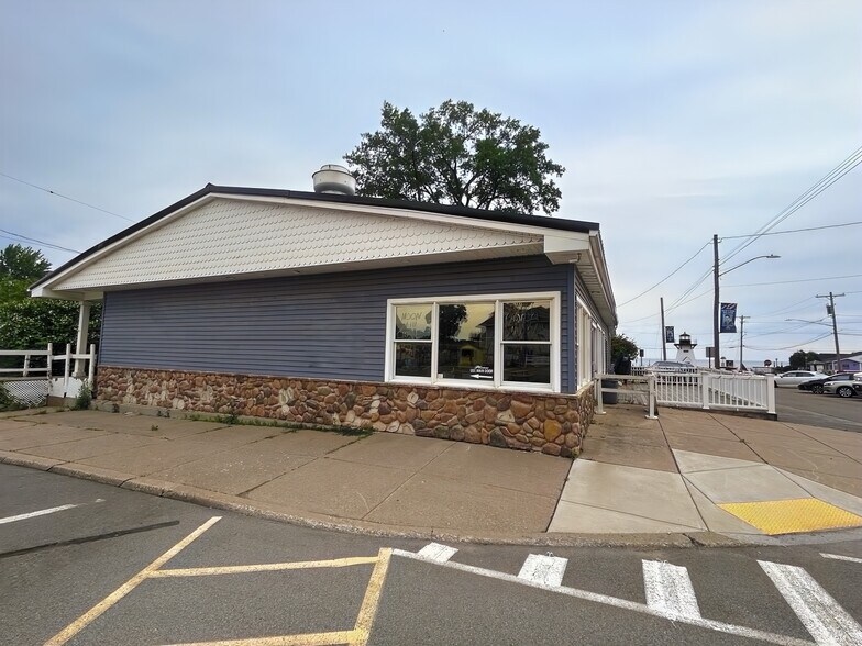 More Photos Of 5885 Main, Olcott Restaurant For Sale